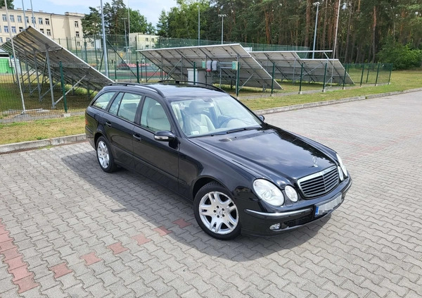 Mercedes-Benz Klasa E cena 29900 przebieg: 296000, rok produkcji 2005 z Kosów Lacki małe 326